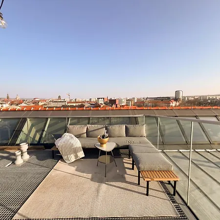 Penthouse Deluxe I Dachterrasse I Parkplatz דירה