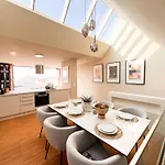 Penthouse Deluxe I Dachterrasse I Parkplatz ドレスデン